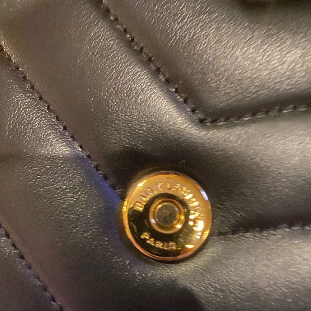 Brand New Authentic Medium Saint Laurent LouLou - Picture 5 of 10